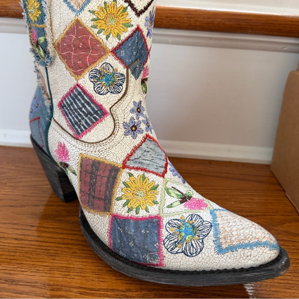 Old Gringo Embroidered Patchwork Western Boots - image 7